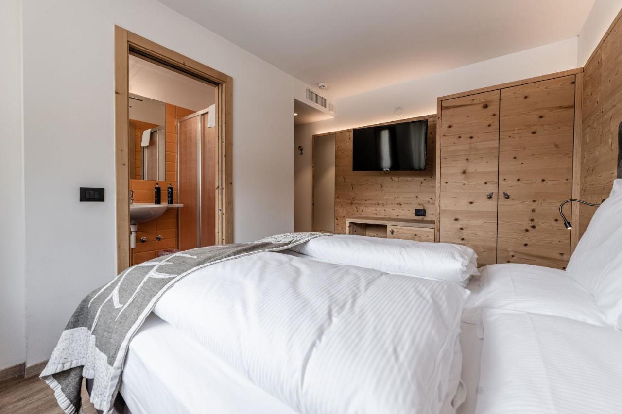 Ravelli Sporting Hotel Mezzana  Exterior photo