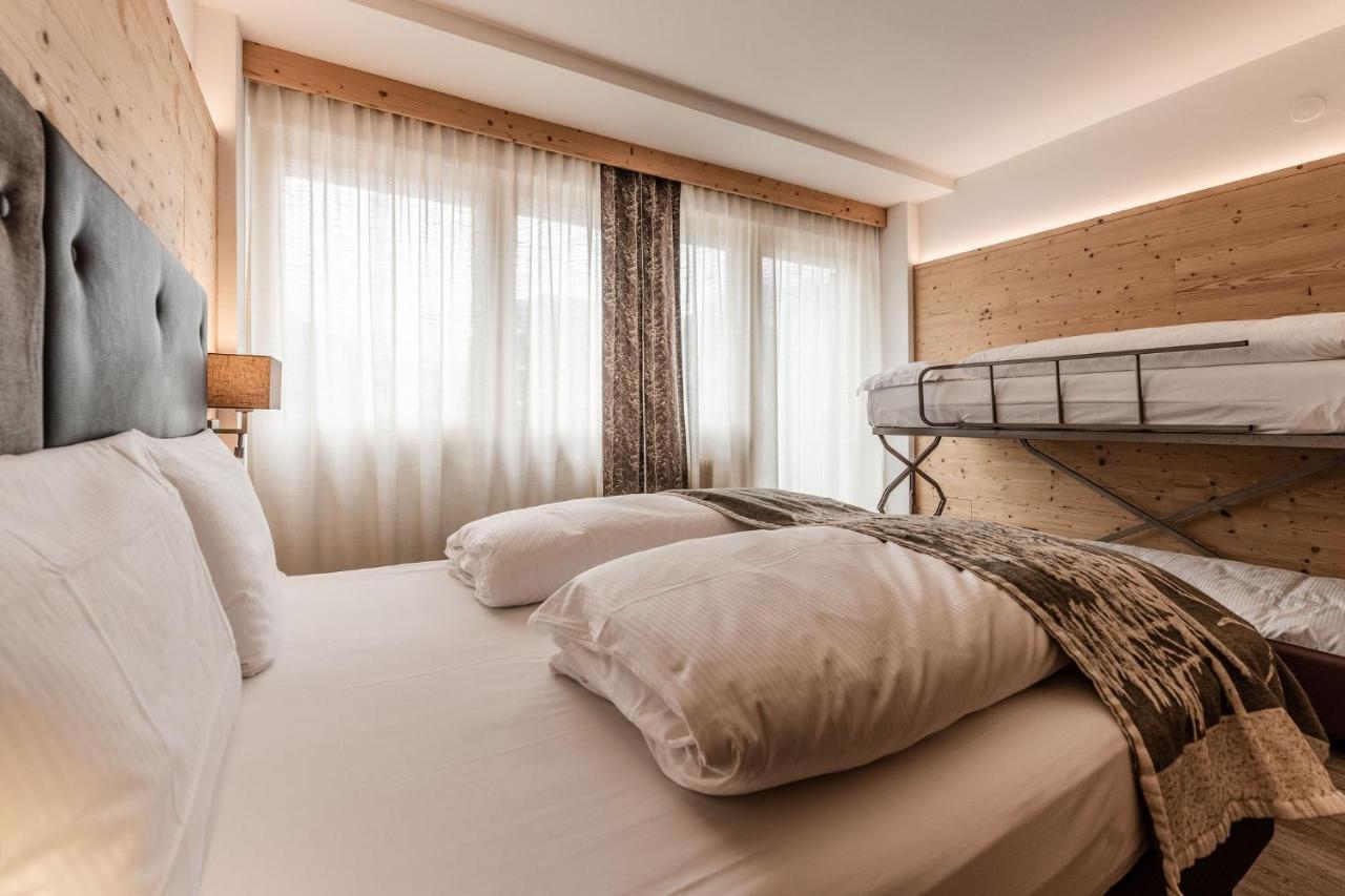 Ravelli Sporting Hotel Mezzana  Exterior photo