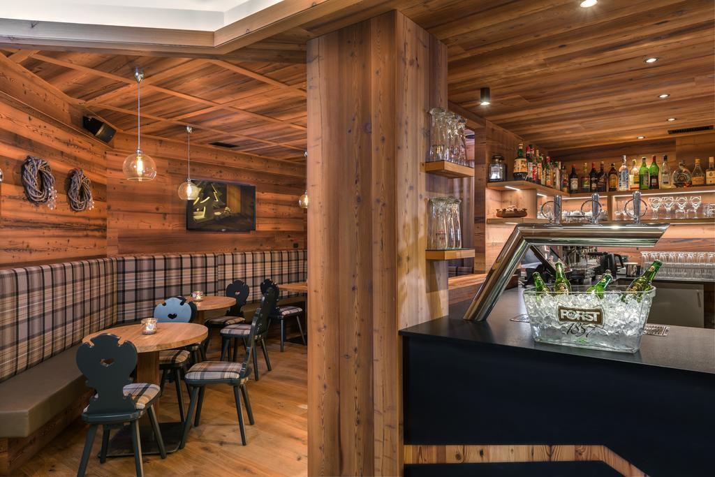 Ravelli Sporting Hotel Mezzana  Exterior photo